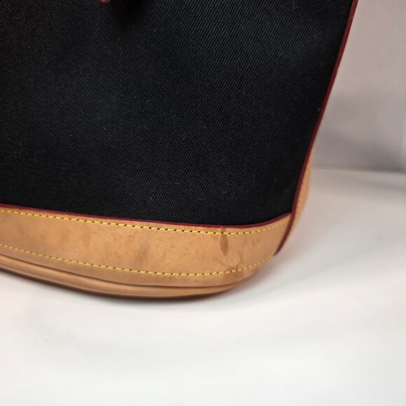 Dooney & Bourke Cabriolet Canvas and Leather Bucket Bag Vintage - Picture 14 of 16